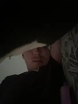 Snapshot of Floristtt chatting on 10-19-25, 01:25 Floristtt online show from 10-19-25, 01:25