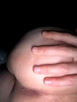 Snapshot of Floristtt chatting on 10-29-25, 07:24 Floristtt online show from 10-29-25, 07:24