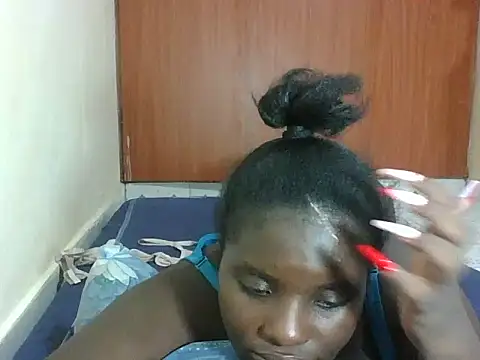 hotebbbyy online show from 03-18-26, 05:03