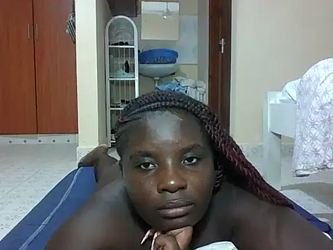 hotebbbyy online show from 02-15-26, 07:02