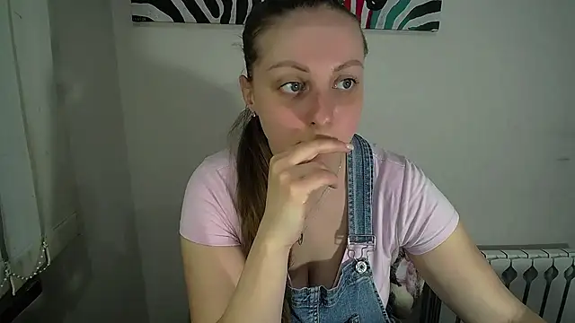  Annabelle Lee online show from 05-26-26, 06:22