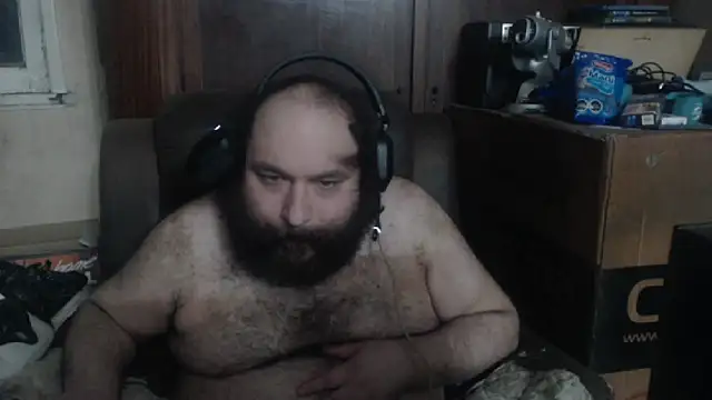 Snapshot of hairyhulk chatting on 01-04-25, 05:37 hairyhulk online show from 01-04-25, 05:37