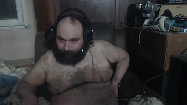 Snapshot of hairyhulk chatting on 01-22-25, 07:35 hairyhulk online show from 01-22-25, 07:35