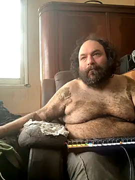 Snapshot of hairyhulk chatting on 10-16-25, 02:58 hairyhulk online show from 10-16-25, 02:58