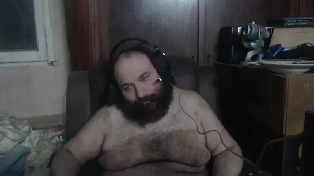 Snapshot of hairyhulk chatting on 01-17-25, 07:51 hairyhulk online show from 01-17-25, 07:51