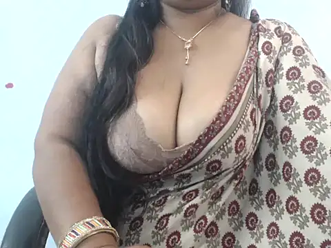Snapshot of sapna-ji chatting on 03-05-25, 08:32 sapna-ji online show from 03-05-25, 08:32