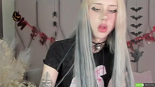 Joy Barker online show from 10-17-25, 01:57