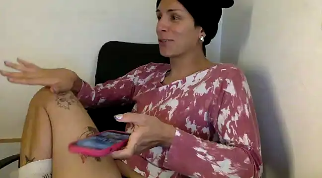 Snapshot of Thematrioshkaoficial24 chatting on 12-02-24, 09:45 Thematrioshkaoficial24 online show from 12-02-24, 09:45