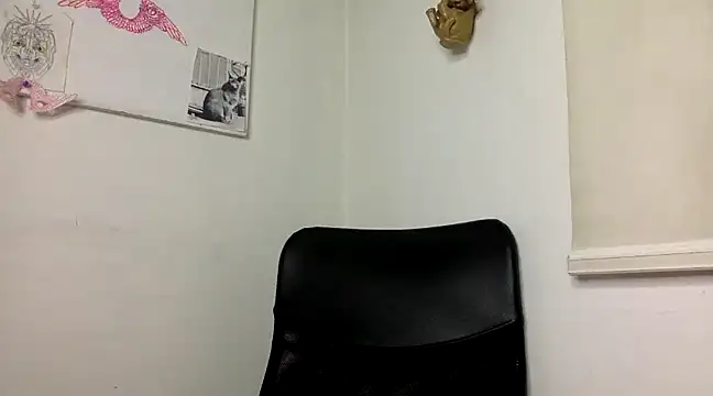 Snapshot of Thematrioshkaoficial24 chatting on 12-20-24, 03:03 Thematrioshkaoficial24 online show from 12-20-24, 03:03