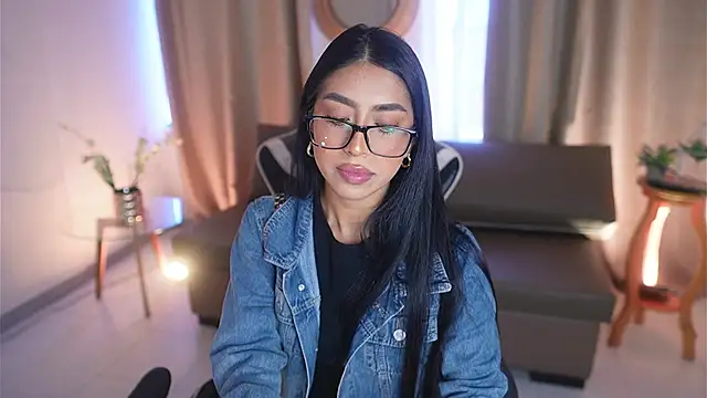 Sara albrecht online show from 02-24-25, 04:15