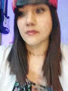 Snapshot of ItsNaiixa chatting on 02-16-25, 10:33 ItsNaiixa online show from 02-16-25, 10:33