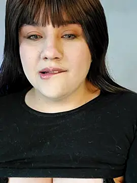 ItsNaiixa online show from 10-25-25, 10:43