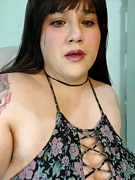 ItsNaiixa online show from 12-21-25, 05:47