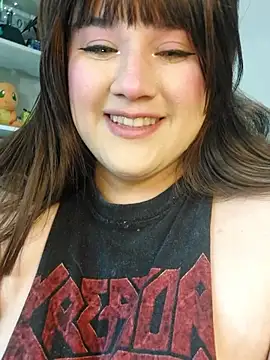 Snapshot of ItsNaiixa chatting on 01-18-26, 06:33 ItsNaiixa online show from 01-18-26, 06:33