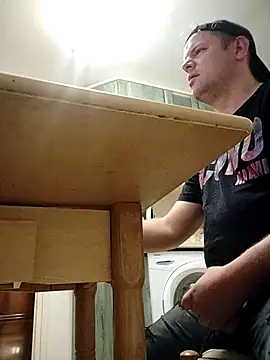 lobito1997 online show from 10-23-25, 02:54