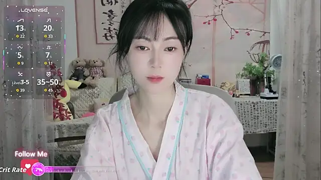 Lisa-s online show from 10-20-25, 02:57