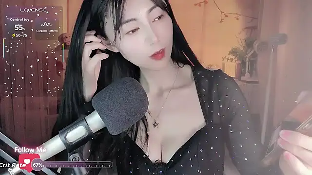 Lisa-s online show from 11-20-25, 01:56