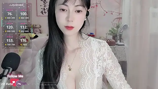 Lisa-s online show from 11-25-25, 04:35