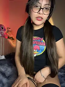 Lily candy X online show from 05-16-26, 04:44