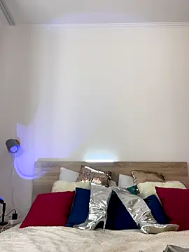 KateRedgar online show from 09-29-25, 09:16