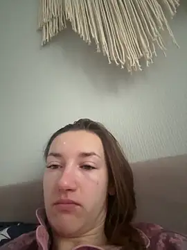 KateRedgar online show from 04-04-26, 04:41