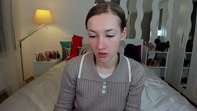 KateRedgar online show from 03-21-25, 04:29