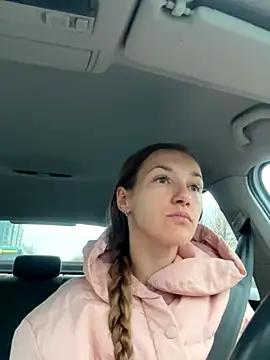 KateRedgar online show from 11-30-25, 12:06