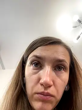 KateRedgar online show from 09-19-25, 10:08