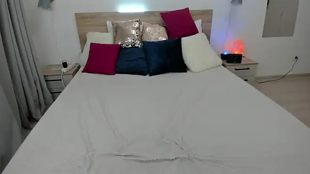 KateRedgar online show from 03-20-26, 07:59