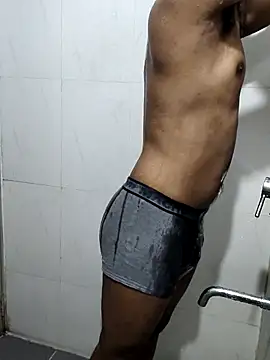 hottboy 39 online show from 03-10-25, 11:01