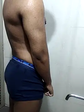 hottboy 39 online show from 11-13-25, 01:53