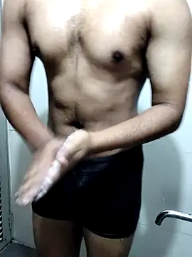 Snapshot of hottboy_39 chatting on 05-19-26, 10:00 hottboy 39 online show from 05-19-26, 10:00
