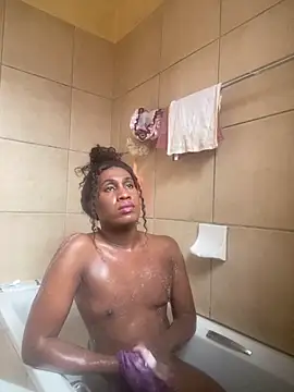 Snapshot of Moorella1 chatting on 03-15-26, 11:28 Moorella1 online show from 03-15-26, 11:28