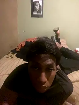 Moorella1 online show from 12-22-25, 05:57