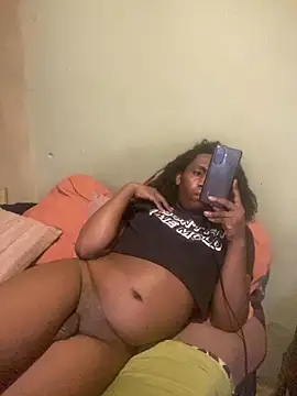 Snapshot of Moorella1 chatting on 04-08-26, 07:43 Moorella1 online show from 04-08-26, 07:43