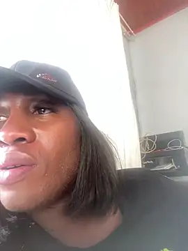 Snapshot of Moorella1 chatting on 04-15-26, 12:53 Moorella1 online show from 04-15-26, 12:53