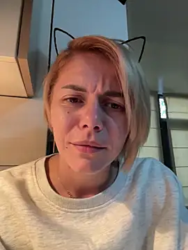 tanyagrey online show from 10-31-25, 06:43