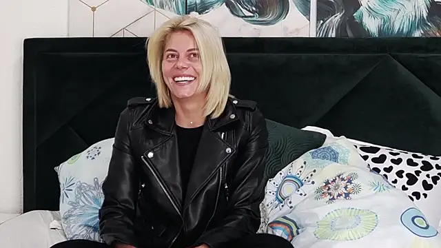 tanyagrey online show from 04-17-26, 05:32