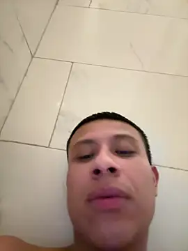 AdrianUquillas online show from 02-13-26, 06:13