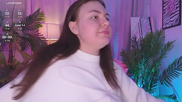 Snapshot of Mia__Peach chatting on 03-22-25, 02:47 Mia Peach online show from 03-22-25, 02:47