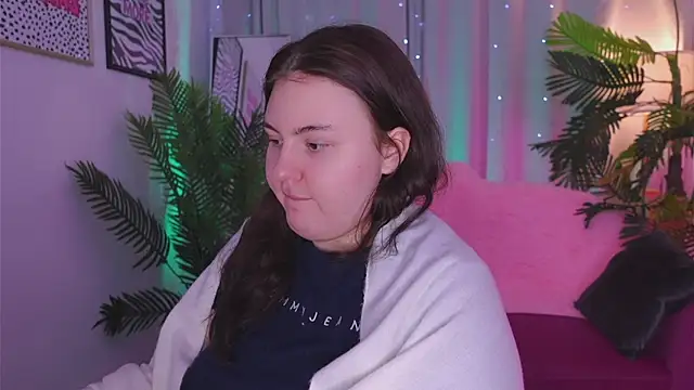 Snapshot of Mia__Peach chatting on 03-13-25, 04:49 Mia Peach online show from 03-13-25, 04:49