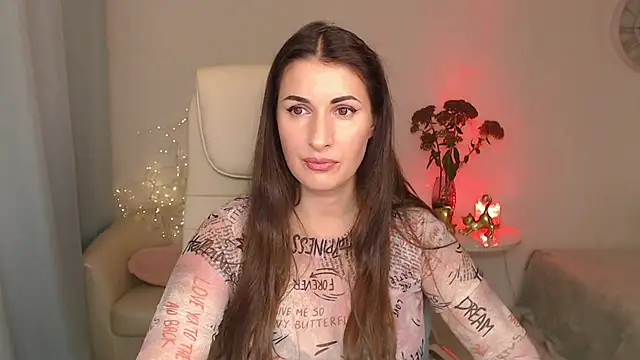 MaryMalory11 online show from 10-29-25, 05:12