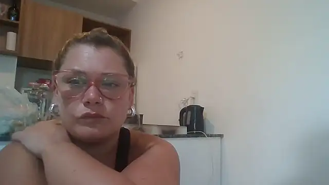 Snapshot of agatadominatrix1 chatting on 01-07-26, 06:57 agatadominatrix1 online show from 01-07-26, 06:57