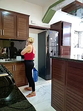 lamorbosa37 online show from 03-05-25, 10:10