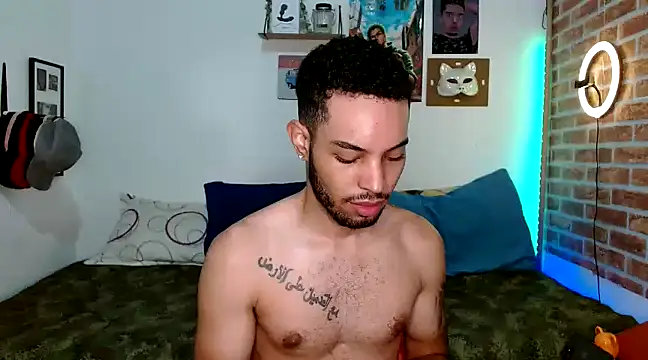 Snapshot of colinbrown chatting on 03-12-25, 12:36 colinbrown online show from 03-12-25, 12:36