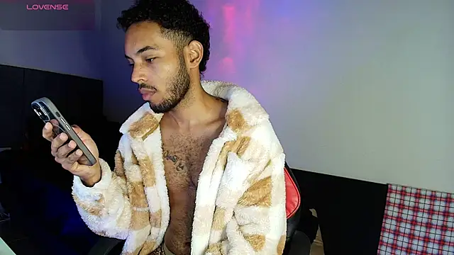 Snapshot of colinbrown chatting on 02-23-26, 08:48 colinbrown online show from 02-23-26, 08:48