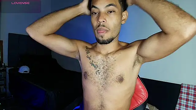 Snapshot of colinbrown chatting on 03-04-26, 11:40 colinbrown online show from 03-04-26, 11:40