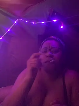 Snapshot of bustypothead chatting on 12-24-24, 12:55 bustypothead online show from 12-24-24, 12:55