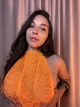 ThaliaRivera  online show from 10-01-25, 06:29