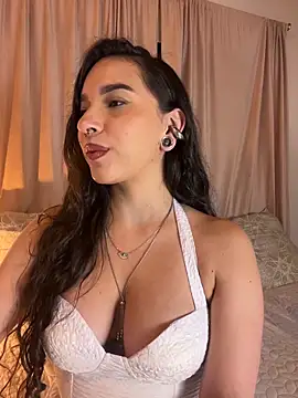 ThaliaRivera  online show from 06-03-26, 05:08